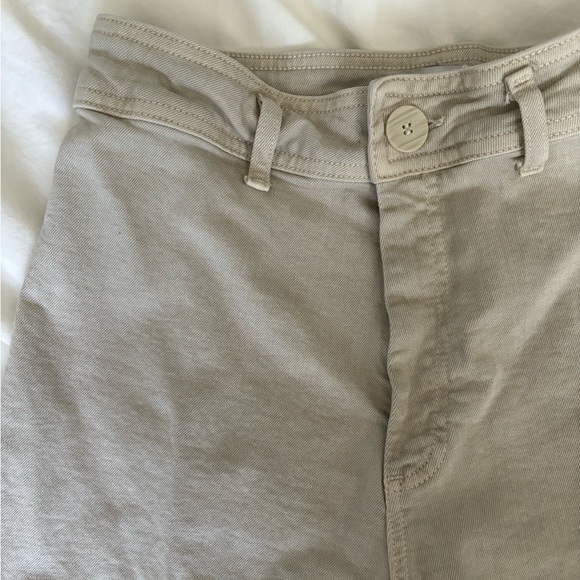 Women’s Zara wide leg beige cargo pants with pockets Size 8 - Picture 3 of 7